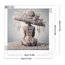 Load image into Gallery viewer, Diamond Painting - Partial Special Shaped - Elegant lady with pearls (40*40CM)

