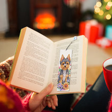 Load image into Gallery viewer, 4Pcs Special Shape Feather 5D DIY Diamond Painting Bookmark for Reading Day Gift
