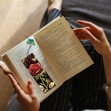Load image into Gallery viewer, 3Pcs PET Special Shaped Christmas Rose DIY Diamond Bookmark with Crystal Pendant
