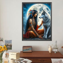 Load image into Gallery viewer, Diamond Painting - Full Round - Indian woman and wolf (40*50CM)
