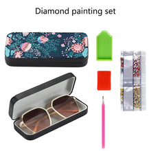 Load image into Gallery viewer, Cat Diamond Painting Eyeglasses Case 5D DIY Eyewear Organizer Case for Art Craft
