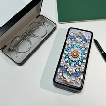 Load image into Gallery viewer, Butterfly Diamond Painting Eyeglasses Case Glasses Storage Case for Friends Gift
