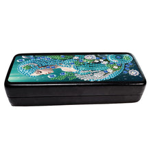 Load image into Gallery viewer, Butterfly Diamond Painting Eyeglasses Case Glasses Storage Case for Friends Gift
