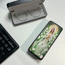 Load image into Gallery viewer, Butterfly Diamond Painting Eyeglasses Case Glasses Storage Case for Friends Gift
