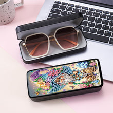 Load image into Gallery viewer, Butterfly Diamond Painting Eyeglasses Case Glasses Storage Case for Friends Gift
