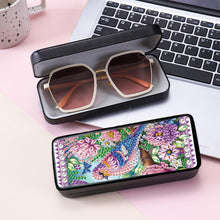 Load image into Gallery viewer, Bird Diamond Painting Eyeglasses Case Sunglasses Case for Adults Beginners
