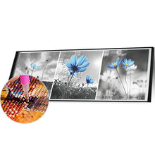 Load image into Gallery viewer, Diamond Painting - Full Round - Blue flower (80*30CM)
