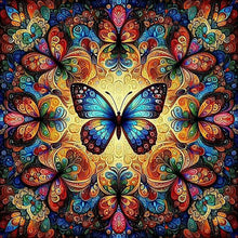 Load image into Gallery viewer, Diamond Painting - Full Round - Butterfly mandala (40*40CM)
