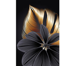 Load image into Gallery viewer, Diamond Painting - Full Square - Black and gold flowers (40*60CM)
