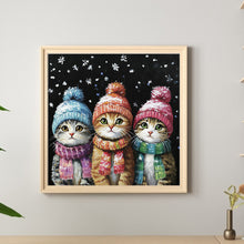 Load image into Gallery viewer, Diamond Painting - Full Round - Three cats in winter (30*30CM)
