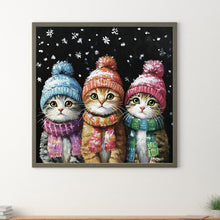 Load image into Gallery viewer, Diamond Painting - Full Round - Three cats in winter (30*30CM)
