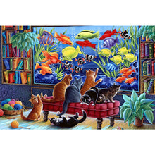 Load image into Gallery viewer, Diamond Painting - Full Round - Cat looking at fish tank (40*60CM)
