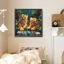 Load image into Gallery viewer, Diamond Painting - Full Round - Little tiger in lotus pond (30*30CM)
