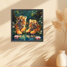 Load image into Gallery viewer, Diamond Painting - Full Round - Little tiger in lotus pond (30*30CM)
