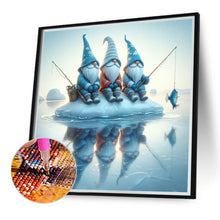 Load image into Gallery viewer, Diamond Painting - Full Round - Gnome Fishing In The Snow (30*30CM)
