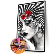 Load image into Gallery viewer, Diamond Painting - Full Round - Ghostly Woman (40*60CM)
