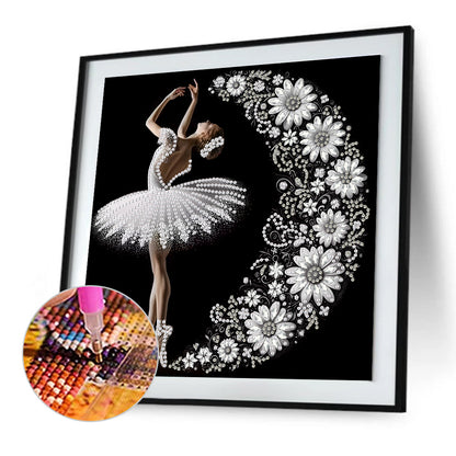 Diamond Painting - Partial Special Shaped - Beautiful Skirt Dancing Girl (30*30CM)