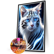 Load image into Gallery viewer, Diamond Painting - Full Round - Tabby White Cat (40*60CM)
