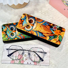 Load image into Gallery viewer, Feather Diamond Painting Eyeglasses Case Glasses Storage Case for Friends Gift
