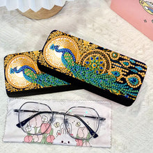 Load image into Gallery viewer, Feather Diamond Painting Eyeglasses Case Glasses Storage Case for Friends Gift
