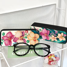 Load image into Gallery viewer, Feather Diamond Painting Eyeglasses Case Glasses Storage Case for Friends Gift
