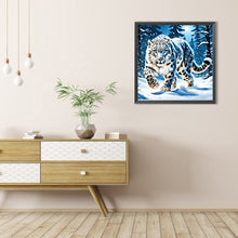Load image into Gallery viewer, AB Diamond Painting - Full Round - Snow Leopard In The Snow (40*40CM)

