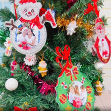 Load image into Gallery viewer, Christmas Photo Frame 4PCS Photo Frame Hanging Diamond Painting Xmas Photo Frame
