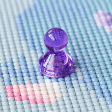 Load image into Gallery viewer, 4pcs Diamond Painting Holder Colorful Translucent Diamond Painting Cover Minders
