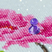 Load image into Gallery viewer, 4pcs Diamond Painting Holder Colorful Translucent Diamond Painting Cover Minders
