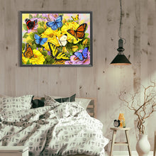 Load image into Gallery viewer, Diamond Painting - Full Round - Butterfly on flower bush (40*30CM)

