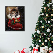Load image into Gallery viewer, Diamond Painting - Full Round - Christmas kitten in boots (30*40CM)
