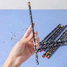 Load image into Gallery viewer, 4/12PCS Crystal Gem Pick Up Tools Self Adhesive Diamond Painting Dotting Wax Pen

