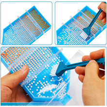 Load image into Gallery viewer, Diamond Painting Art Trays with Divider for Diamond Art DIY Craft (Blue)
