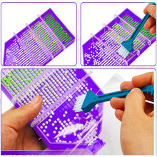 Load image into Gallery viewer, Diamond Painting Art Trays with Divider for Diamond Art DIY Craft (Purple)
