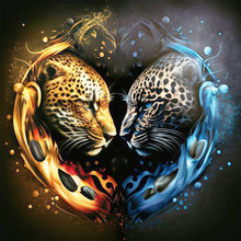 Load image into Gallery viewer, Diamond Painting - Full Round - Confronting leopards (30*30CM)
