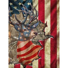 Load image into Gallery viewer, Diamond Painting - Full Round - Elk and Stars and Stripes (30*40CM)
