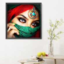 Load image into Gallery viewer, Diamond Painting - Full Round - veiled girl (30*30CM)

