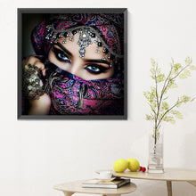 Load image into Gallery viewer, Diamond Painting - Full Round - veiled girl (30*30CM)
