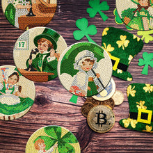 Load image into Gallery viewer, 8PCS Wooden Diamond Painting Art Coaster Kit with Holder (Saint Patricks Day #2)

