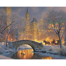 Load image into Gallery viewer, Diamond Painting - Full Square - city winter scene (50*40CM)
