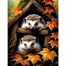Load image into Gallery viewer, Diamond Painting - Full Square - Hedgehog in the woods (30*40CM)
