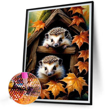 Load image into Gallery viewer, Diamond Painting - Full Square - Hedgehog in the woods (30*40CM)
