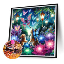 Load image into Gallery viewer, Diamond Painting - Full Round - Kitten and butterfly in the mysterious forest (30*30CM)
