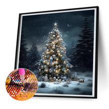 Load image into Gallery viewer, Diamond Painting - Full Round - Christmas tree in winter snow (30*30CM)
