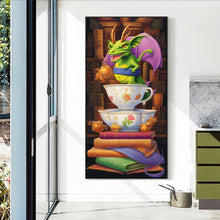 Load image into Gallery viewer, Diamond Painting - Full Round - Reading Little Green Dragon (40*70CM)
