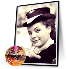 Load image into Gallery viewer, Diamond Painting - Full Round - Princess Sissi (40*55CM)
