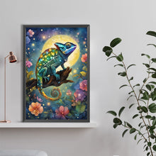 Load image into Gallery viewer, Diamond Painting - Full Round - Chameleon under the moon (40*60CM)
