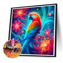 Load image into Gallery viewer, Diamond Painting - Full Round - Atmospheric color parrot (30*30CM)
