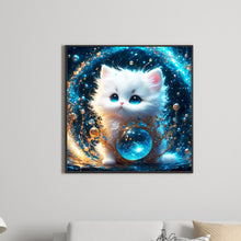 Load image into Gallery viewer, Diamond Painting - Full Round - Blue eyes white kitten (30*30CM)
