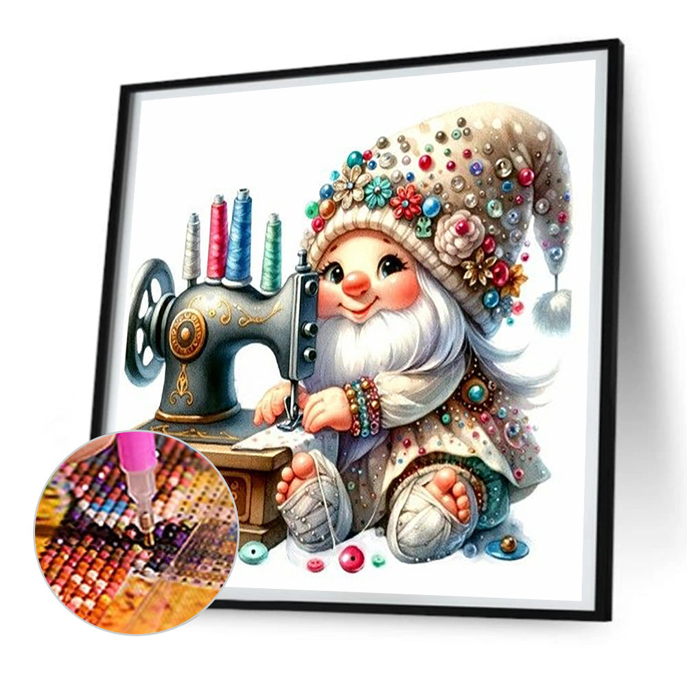 Diamond Painting - Full Round - Gnome making needlework (30*30CM)